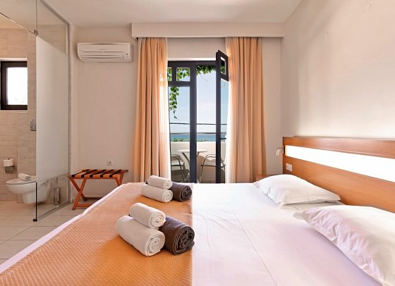 Eva Bay - Doppelzimmer Standard seitl.Meerblick (Zimmercodierung DGN)