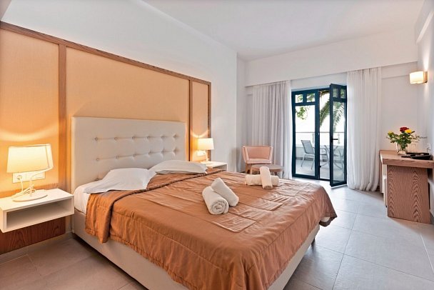 Eva Bay - Wohnbeispiel Doppelzimmer Superior seitl. Meerblick (Zimmercodierung DSN)