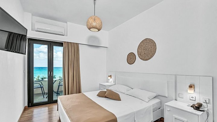 Sunset Beach Hotel - Wohnbeispiel Doppelzimmer Meerblick (Zimmercodierung DBM)