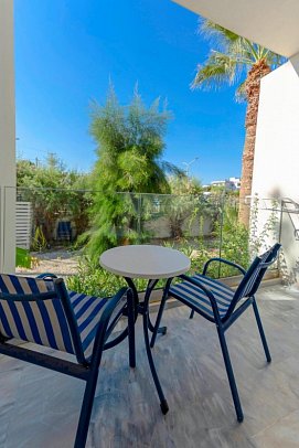 Sunset Beach Hotel - Wohnbeispiel Doppelzimmer Gartenblick (Zimmercodierung DBG)