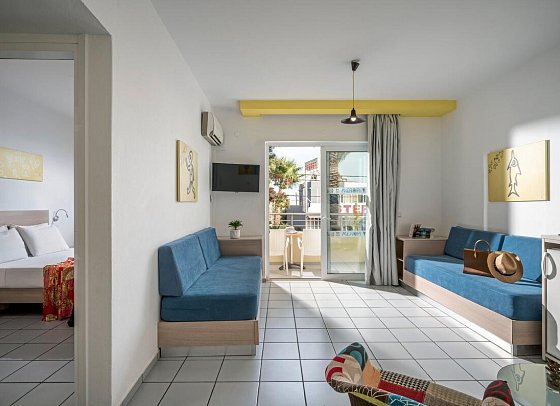 Meropi Hotel & Apartments - Wohnbeispiel Familienzimmer (Zimmercodierung FB1)