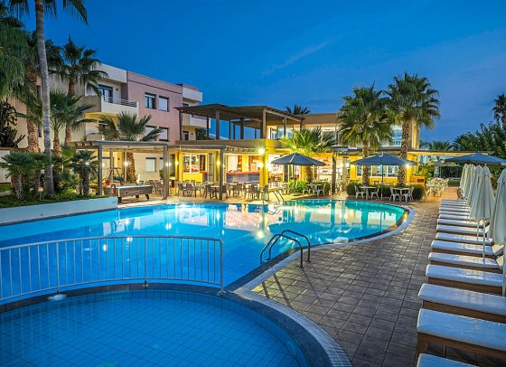 Meropi Hotel & Apartments
