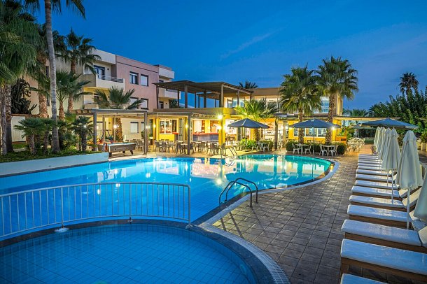 Meropi Hotel & Apartments