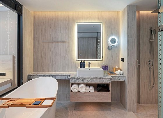 Radisson Blu Resort, Phuket Mai Khao Beach - Wohnbeispiel Premium Ocean Front Pool Access (Zimmercodierung UMQ)