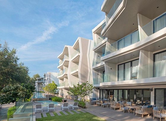 Radisson Blu Resort, Phuket Mai Khao Beach