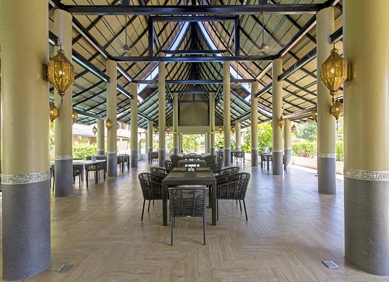 Maikhao Palm Beach Resort