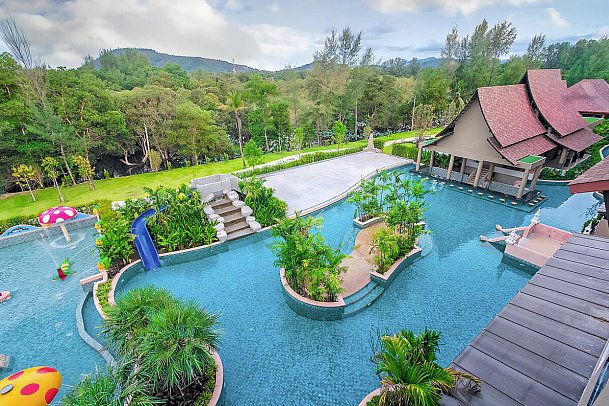 Maikhao Palm Beach Resort