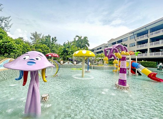 Maikhao Palm Beach Resort