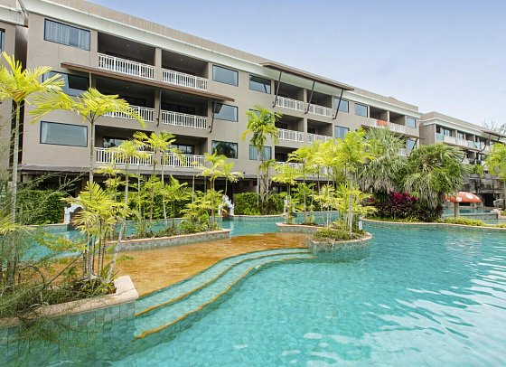 Maikhao Palm Beach Resort