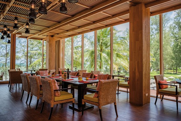 Renaissance Phuket Resort & Spa