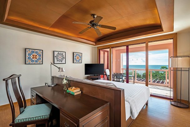 Centara Grand Beach Resort Phuket - Wohnbeispiel Premium Deluxe (Zimmercodierung UM3)