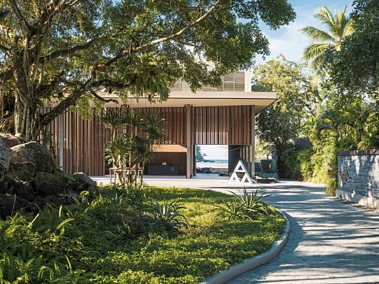 Anantara Phuket Layan Resort - Beachhouse