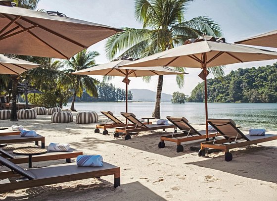 Anantara Phuket Layan Resort