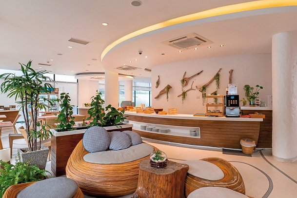 Bandara Phuket Beach Resort