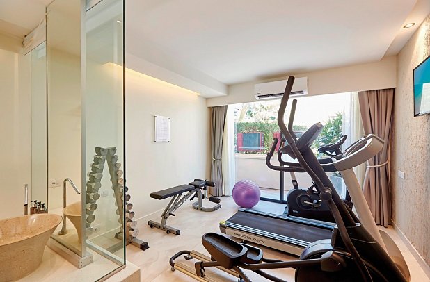 Bandara Phuket Beach Resort