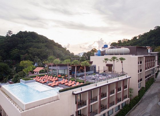 Bandara Phuket Beach Resort