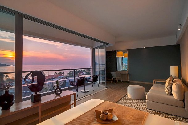 Andaman Beach Hotel Phuket - Handwritten Collection - Wohnbeispiel Suite (Zimmercodierung WB1)