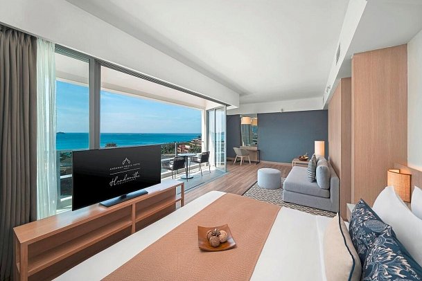 Andaman Beach Hotel Phuket - Handwritten Collection - Wohnbeispiel Suite (Zimmercodierung WB1)
