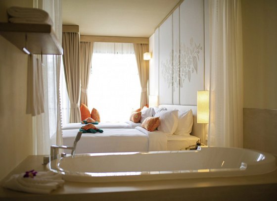 Proud Phuket - Wohnbeispiel Superior Pool View (Zimmercodierung USP)