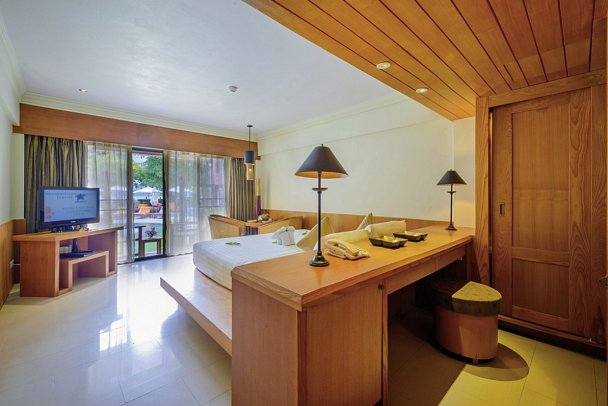 Seaview Patong Hotel - Deluxe Pool Access (Zimmercodierung UDQ)