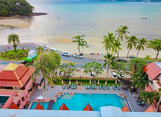 Seaview Patong Hotel