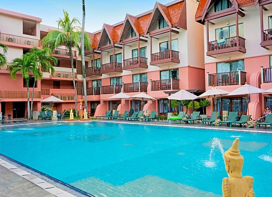 Seaview Patong Hotel