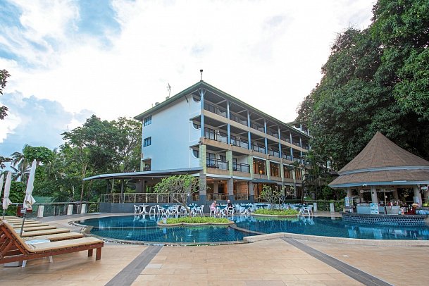 Peach Hill Resort & Spa