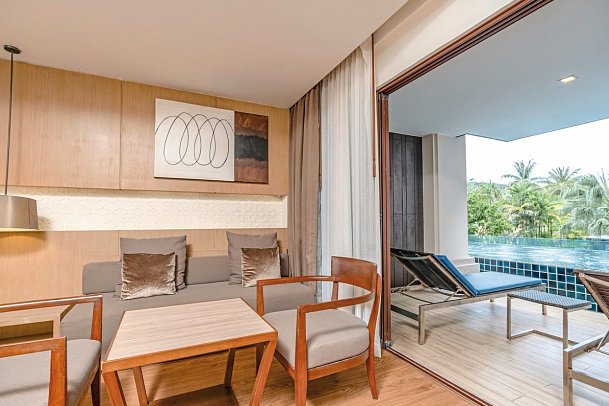 Phuket Graceland Resort & Spa - Wohnbeispiel Sunset Grand Deluxe Pool Access (Zimmercodierung UMQ)