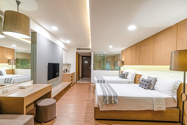 Phuket Graceland Resort & Spa - Wohnbeispiel Sunset Deluxe Pool View (Zimmercodierung U1P)