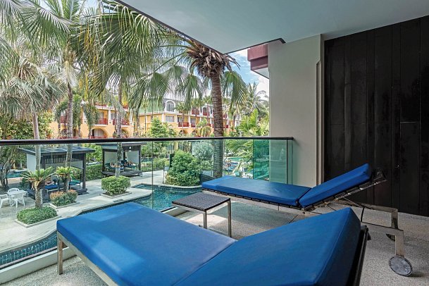 Phuket Graceland Resort & Spa - Wohnbeispiel Sunset Deluxe Pool View (Zimmercodierung U1P)