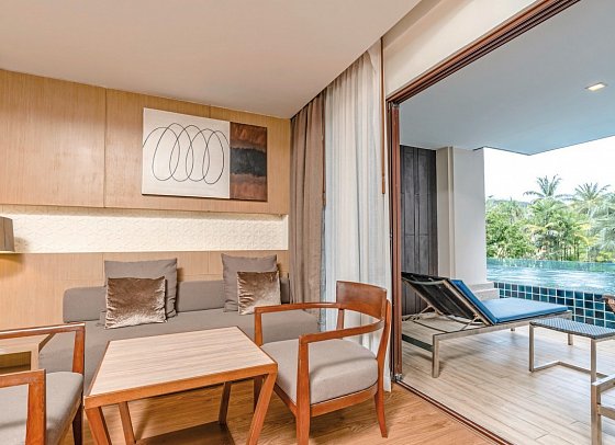 Phuket Graceland Resort & Spa - Wohnbeispiel Sunset Grand Deluxe Pool Access (Zimmercodierung UMQ)