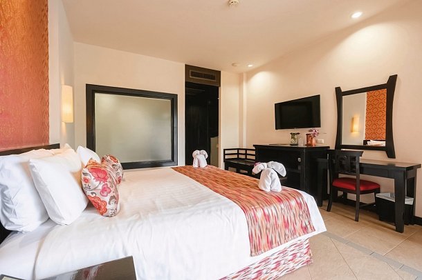 Horizon Karon Beach Resort & Spa - Wohnbeispiel Superior Pool View (Zimmercodierung USP)