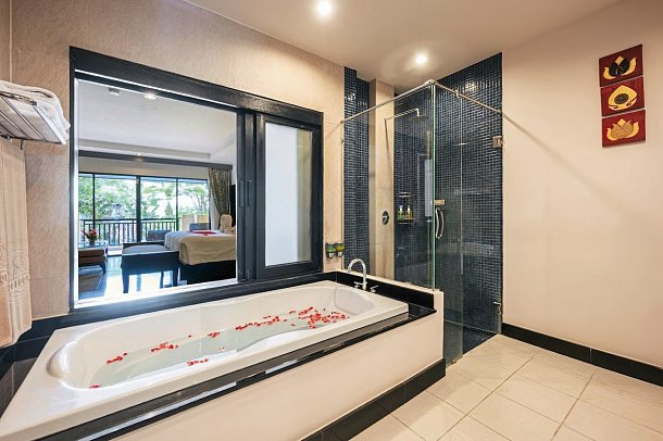 Horizon Karon Beach Resort & Spa - Wohnbeispiel Grand Deluxe Pool View (Zimmercodierung UDP)