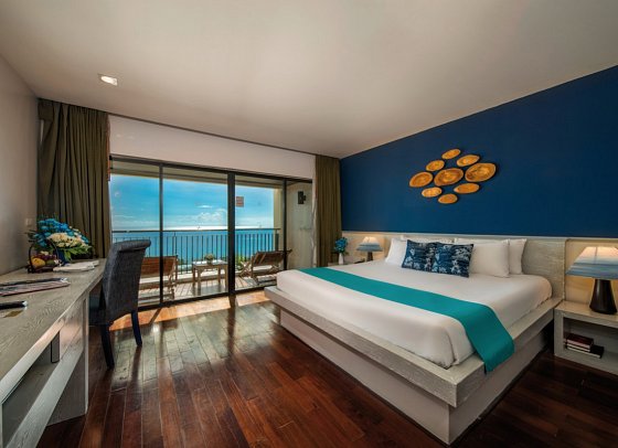 Andamantra Resort & Villa Phuket - Wohnbeispiel Premium Deluxe Ocean Facing (Zimmercodierung UM2)