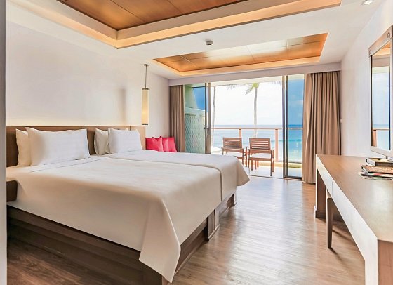 Beyond Resort Karon - Wohnbeispiel Deluxe Seaview (Zimmercodierung UDM)