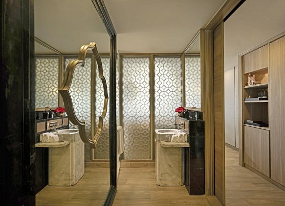 Avista Grande Phuket Karon - MGallery - Wohnbeispiel Deluxe Suite with Whirlpool Bath Mountain View (Zimmercodierung WD1)