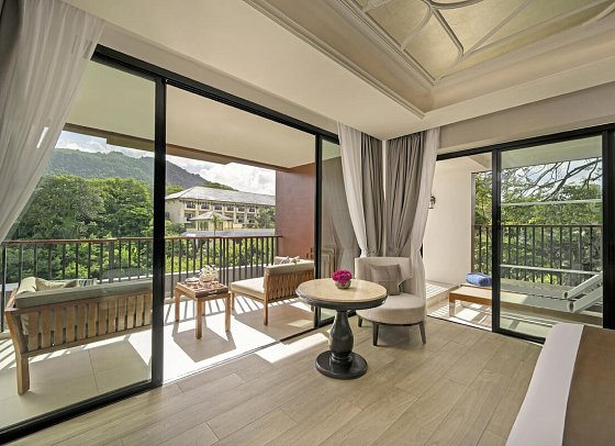 Avista Grande Phuket Karon - MGallery - Wohnbeispiel Deluxe Suite with Whirlpool Bath Mountain View (Zimmercodierung WD1)
