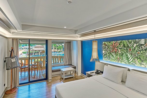 Beyond Resort Kata - Wohnbeispiel Deluxe Poolview (Zimmercodierung UDP)