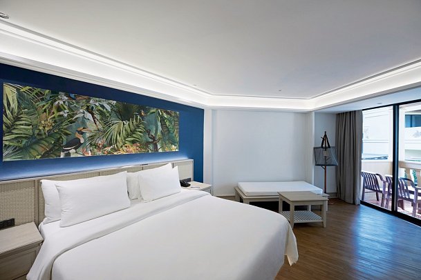 Beyond Resort Kata - Wohnbeispiel Deluxe (Zimmercodierung UD1)