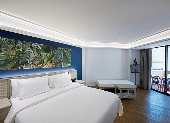 Beyond Resort Kata - Wohnbeispiel Deluxe (Zimmercodierung UD1)