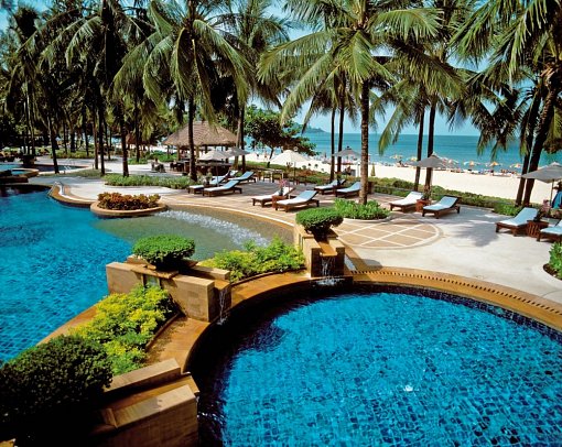 Katathani Phuket Beach Resort
