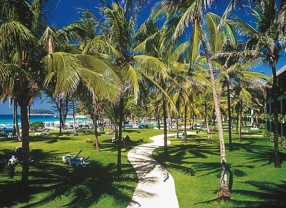 Katathani Phuket Beach Resort