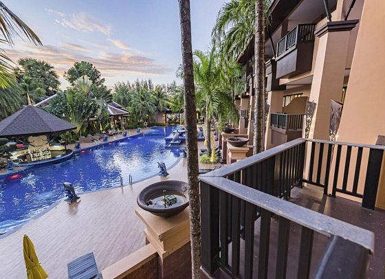 Princess Kamala Beachfront Hotel - Wohnbeispiel Pool View (Zimmercodierung UBP)