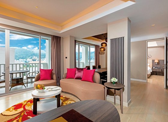 Grand Mercure Phuket Patong - Wohnbeispiel Deluxe Suite