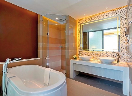 Grand Mercure Phuket Patong - Badbeispiel Deluxe Suite