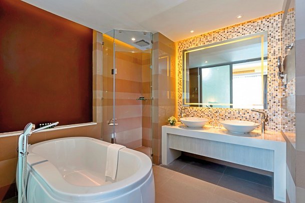 Grand Mercure Phuket Patong - Badbeispiel Deluxe Suite