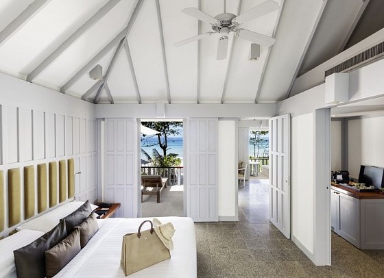 The Surin Phuket - Wohnbeispiel Beach Deluxe Suite (Zimmercodierung WDO)