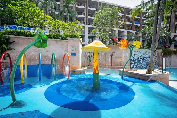 Novotel Phuket Kata Avista Resort & Spa