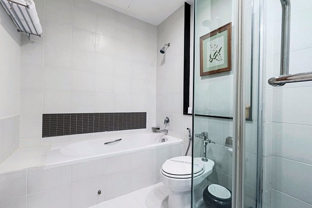 Kantary Beach Hotel - Villas & Suites Khao Lak - Badbeispiel Suite (Zimmercodierung WB1)