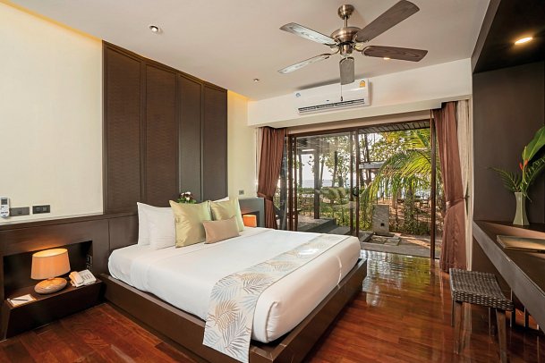 Khaolak Wanaburee Resort - Wohnbeispiel Casuarinas Villa Family (Zimmercodierung VI1)